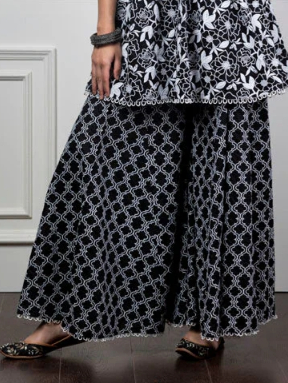 Mulmul Magnolia Shahara Pants Black Embroidered Wide Leg XL NWT